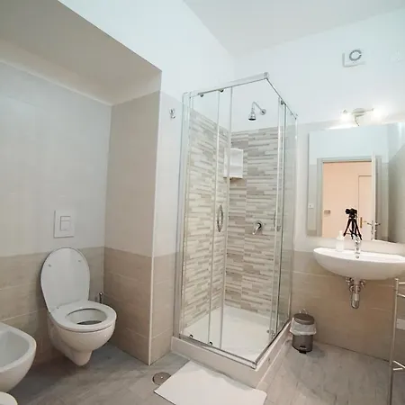Bed & Breakfast Central Home B&B 3*