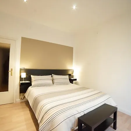 Central Home B&B לינה וארוחת בוקר 3*