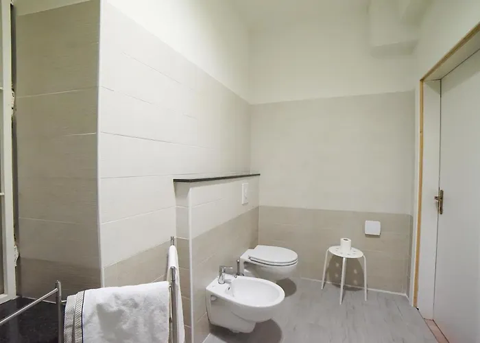 Alojamento de Acomodação e Pequeno-almoço Central Home B&B 3*