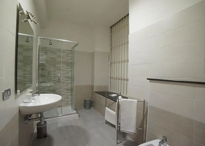 Central Home B&B לינה וארוחת בוקר 3*